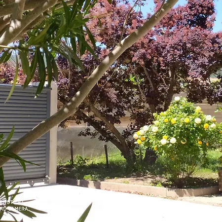 De Charme Avec Piscine Semesterbostad *