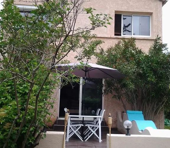 בית נופש De Charme Avec Piscine *