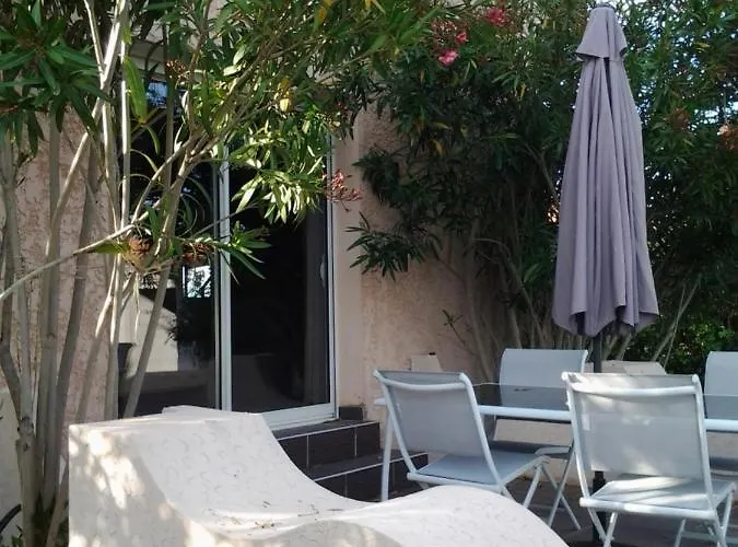 De Charme Avec Piscine * גהיסונאצ'יה