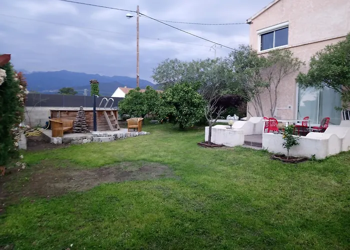 De Charme Avec Piscine Ghisonaccia