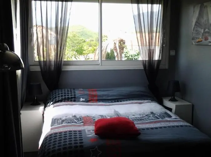 De Charme Avec Piscine Ghisonaccia