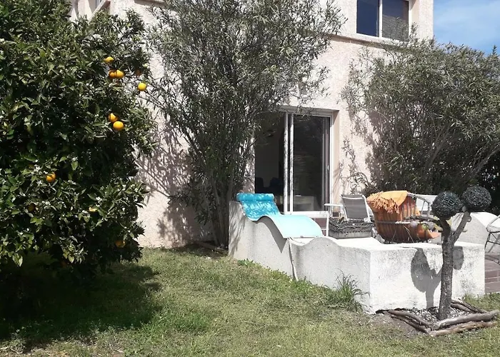 De Charme Avec Piscine Ferienhaus